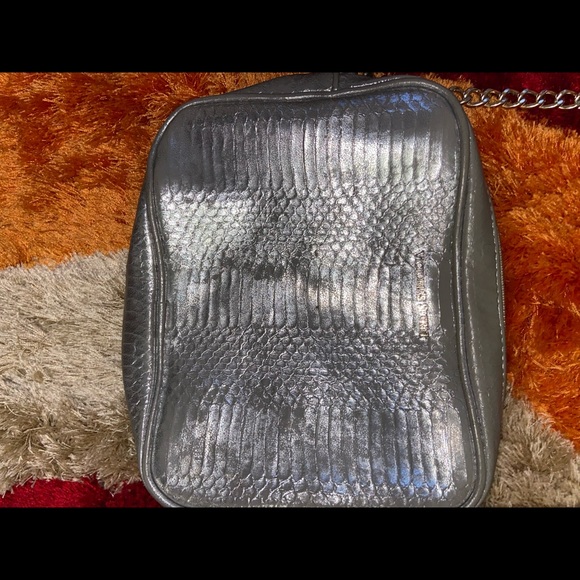 Victoria Secret crossbody bag - Picture 2 of 2